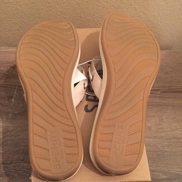 New Sperry Ladies Seabrook Sandal - Picture 3 of 3